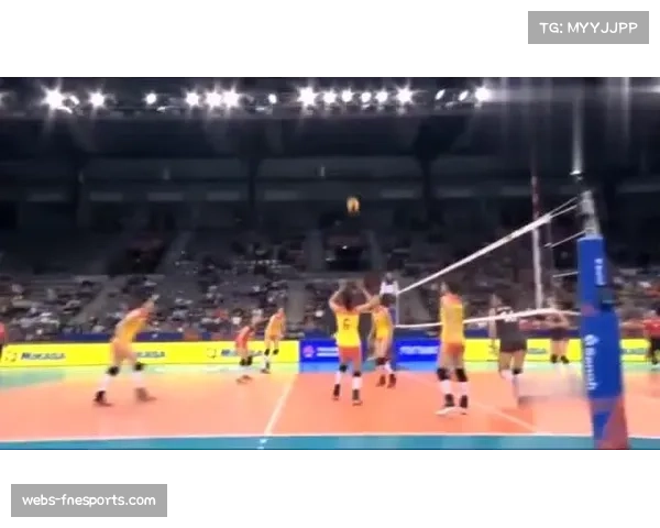 浙BA赛场现暖心一幕：拱墅队员杜浩天保护对手赵哲轩避免受伤