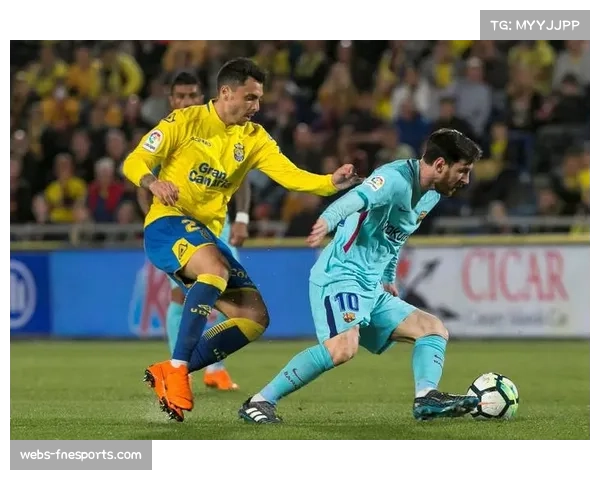 -意甲升班马集体表现亮眼,萨索洛、科莫、克雷莫内司积分紧咬- -意甲升班马集体表现亮眼,萨索洛、科莫、克雷莫内司积分紧咬-